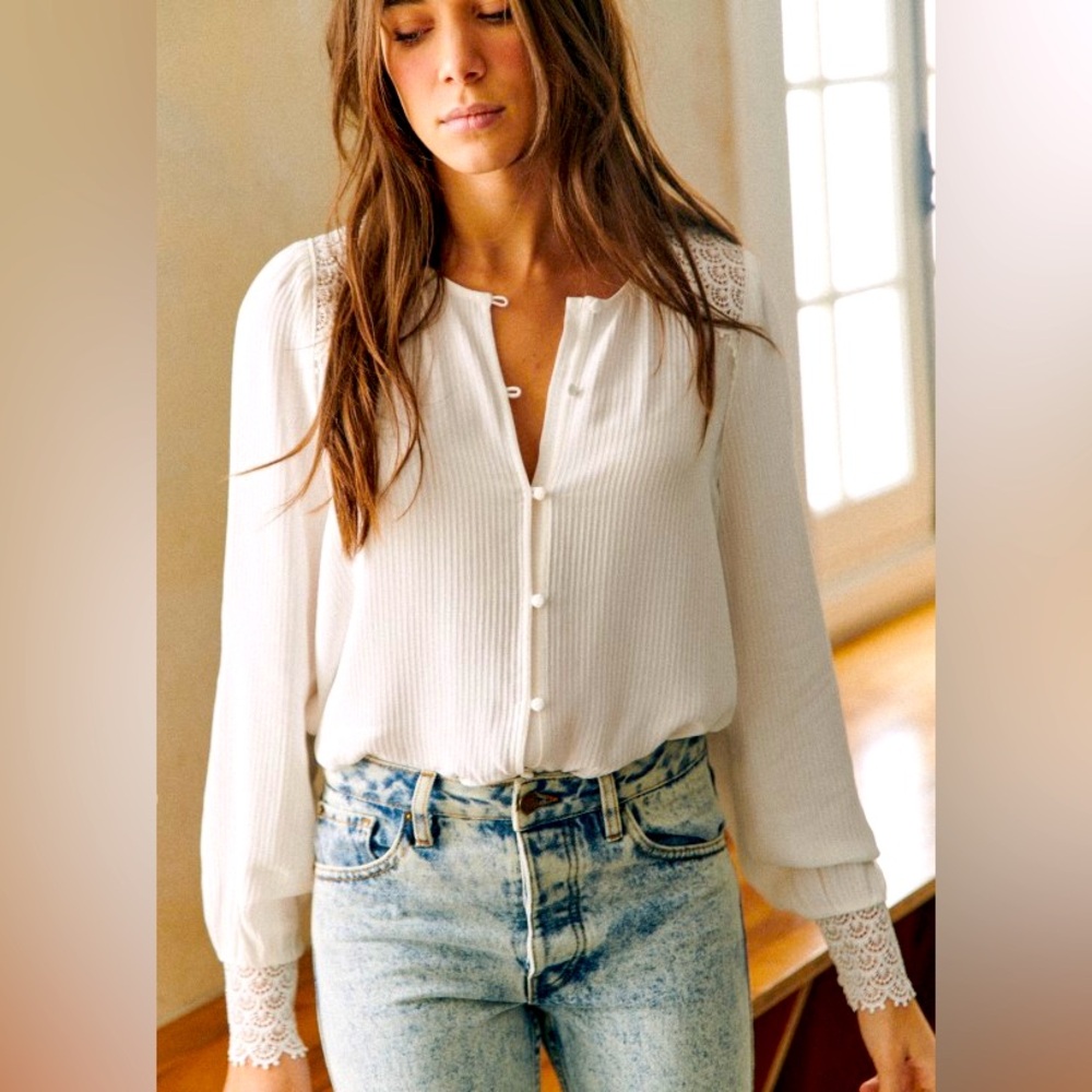 Sézane White Long Sleeve Mandarin Collar Blouse